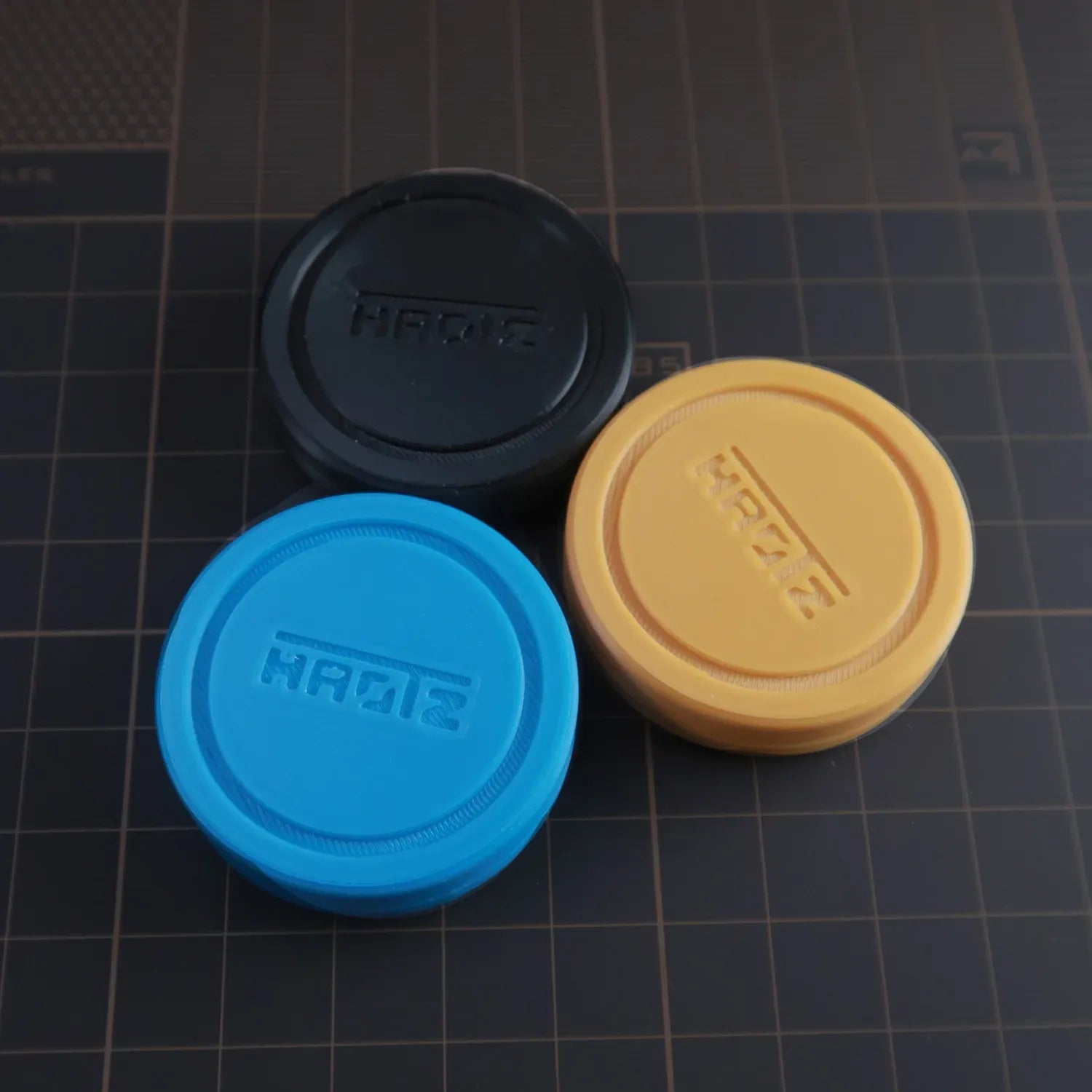 RelixRot Cookie Mouse Haptic Coin– Creative Tactile Stress Relief Toy, Available in Three Colors